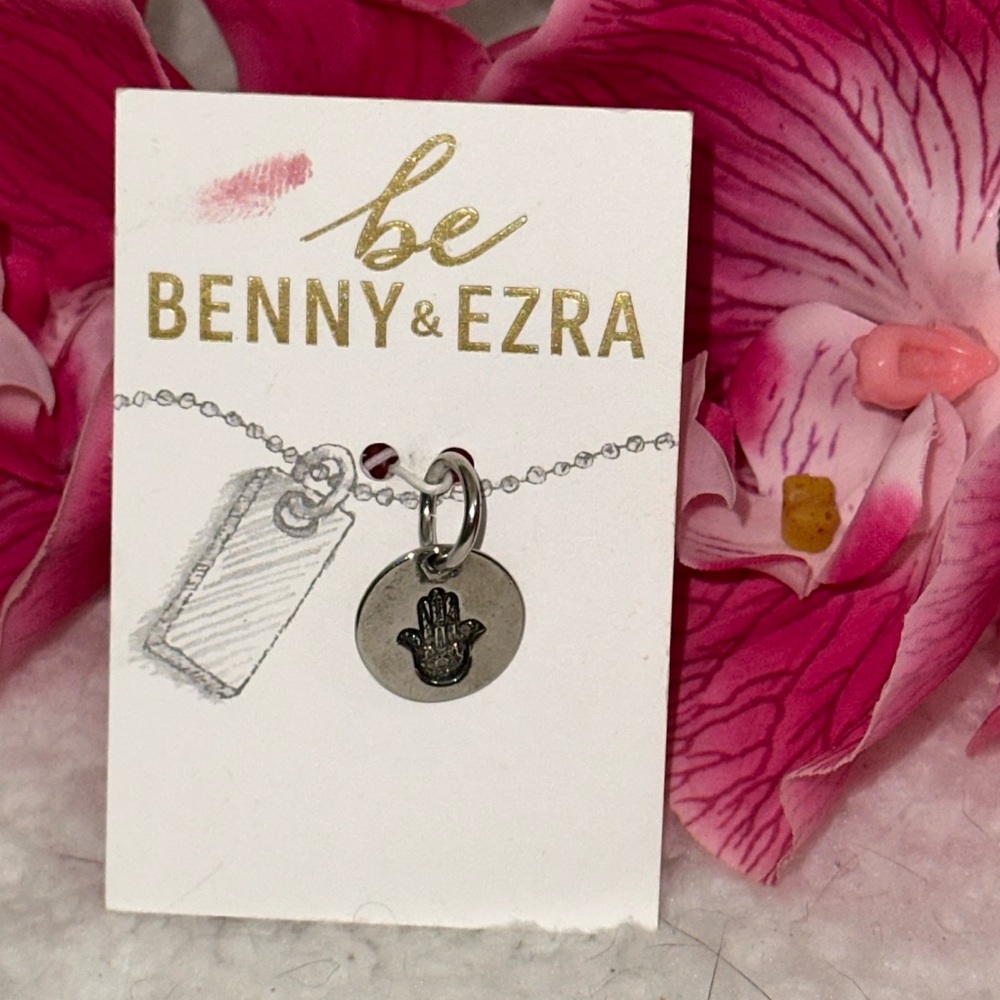 Benny and Ezra pendant Hamsa silver tone NEW